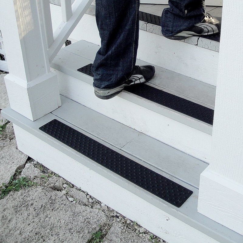 HandiTreads Non Slip Aluminum Stair Tread, Powder Coated Black, 3.75"