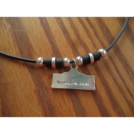 TEXAS SOUVENIR -  "REMEMBER THE ALAMO"  NECKLACE & MAGNET SET