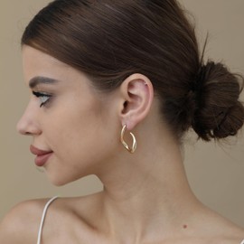 Rajputana Gold Hoop Earrings for Women Girls, 18K Chunky Gold Hoop Earrings Hypoallergenic Lightweight Hollow Open Earrings Trendy Jewellery