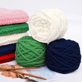 HOIRIX 2 Pack Blanket Yarn,Chunky Chenille Yarn,100g/3.5oz Fluffy Plush Yarn Thick Yarn for Crocheting,Knitting,DIY Craft (Red, 2 Pack)