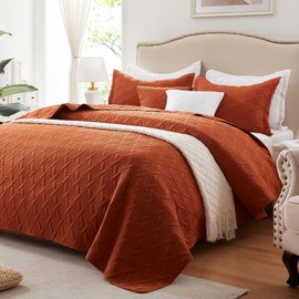 LEAONME Twin Quilt Set 2 Pieces, Lightweight Burnt Orange/Rust Bedspread-68''x86'', Soft Microfiber Summer Quilt, Luxurious Warm Coverlet Set for All Seasons (Includes 1 Quilt, 1 Sham)