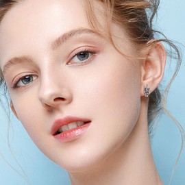 Skeleton Hand Stud Earrings Sterling Silver Skull Earrings Vintage Gothic Skull Jewellery for Women and Men, Sterling Silver, No Gemstone