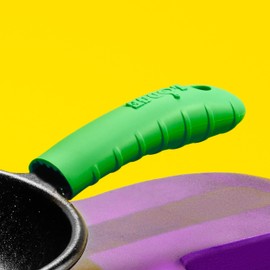 Lodge BOLD Silicone Hot Handle Holder - Dishwasher Safe Hot Handle Holder Upgraded Design for Lodge BOLD Products Only - Heat Protection Up to 450 - Fresh Green
