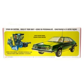 Skill 3 Model Kit 1977 Ford Pinto Popper with Vending Machine Coca-Cola 2 in 1 Kit 1/25 Scale Model by AMT
