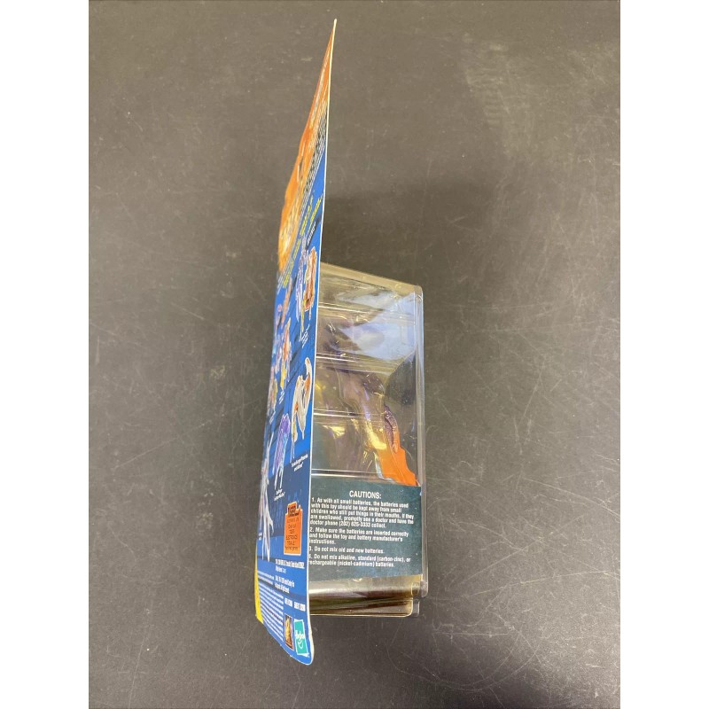 HASBRO TITAN A.E. INFERNO BATTLE DREJ WITH PULSATING BATTLE LIGHT