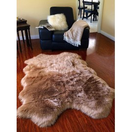 LAMBZY Faux Sheepskin Hypoallergenic Free Shape Silky Shag Rug, Luxury Shaggy Silky Plush Carpet for Bedrooms Rugs Living Room Kids Rooms Sofa Floor Rugs (Quarto 4 Pelts 4'x6', Camel)
