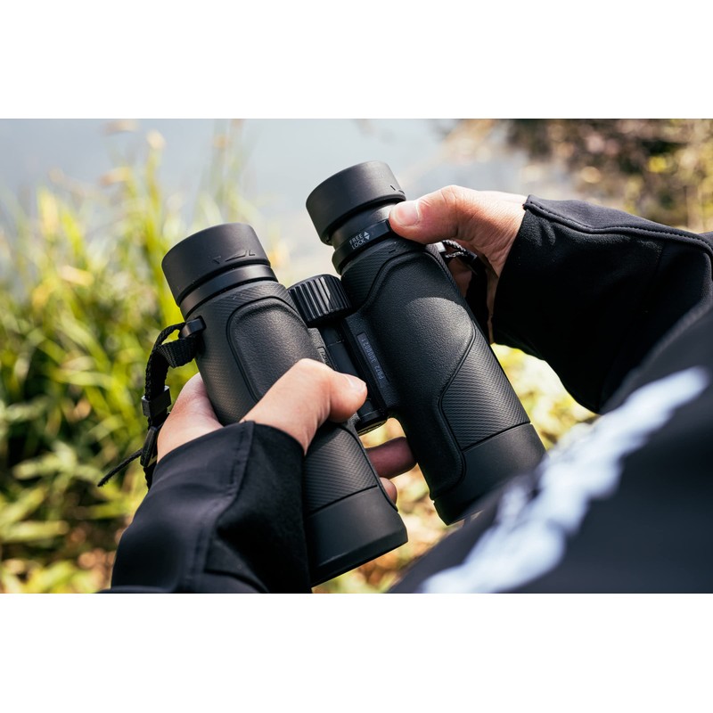 Nikon PROSTAFF P7 Binoculars 10x30 10x 30 Caliber Bird Watching