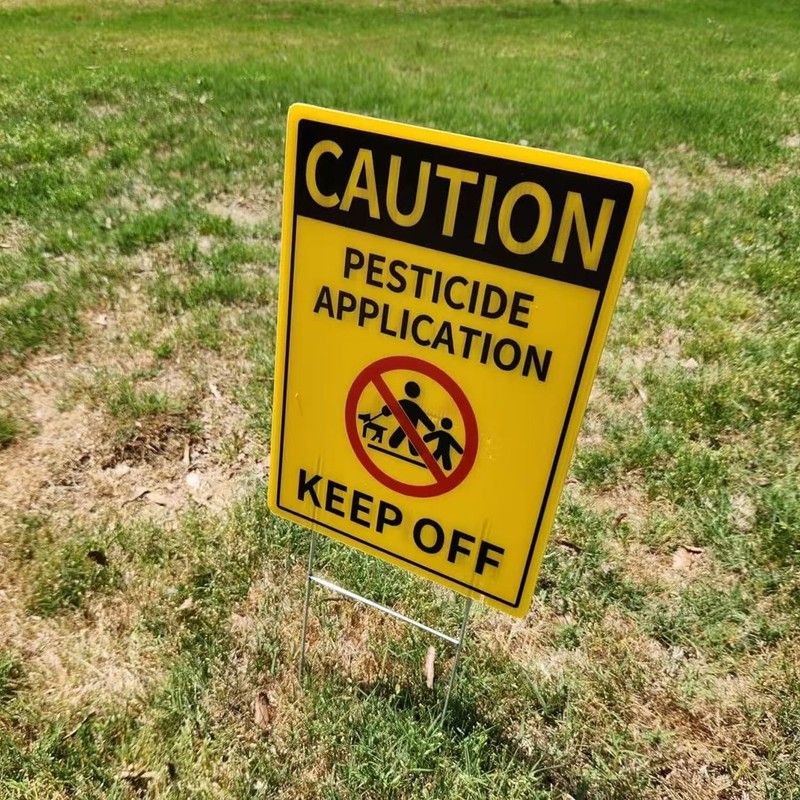 Caution Pesticide Application Keep Off Sign,12.6"x9.5" Corrugated Plastic with Stake