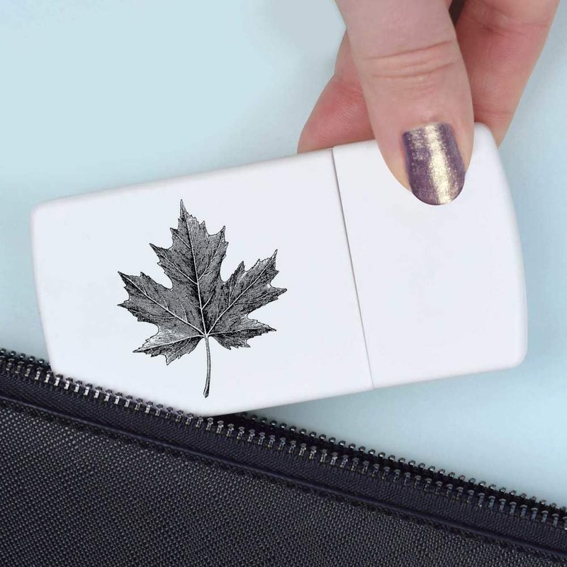 'Maple Leaf' Pill Box with Tablet Splitter (PI00034419)