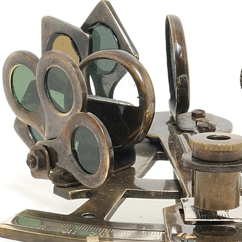 Homeroots 4" X 4.5" X 2.5" Nautical Sextant In Wood
