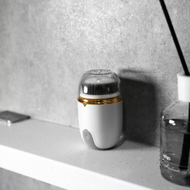 Waterproof Electric Face Brush with IPX5 Rating for Deep Cleansing and Exfoliation