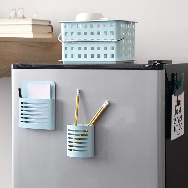 iDesign 85176 Magnetic Modern Pen and Pencil Holder, Writing Utensil
