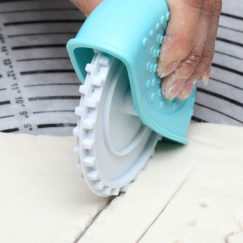 Fundeal Pastry Wheel Cutter and Decorator - Beautiful Pie Crust