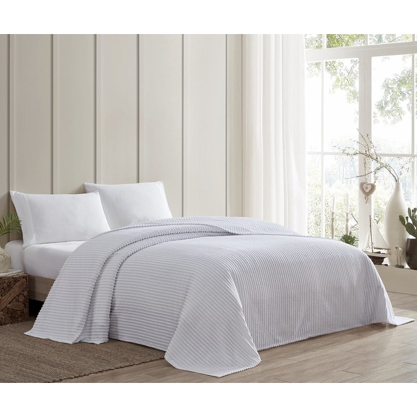 Beatrice Home Fashions Channel Chenille Bedspread, Twin, White