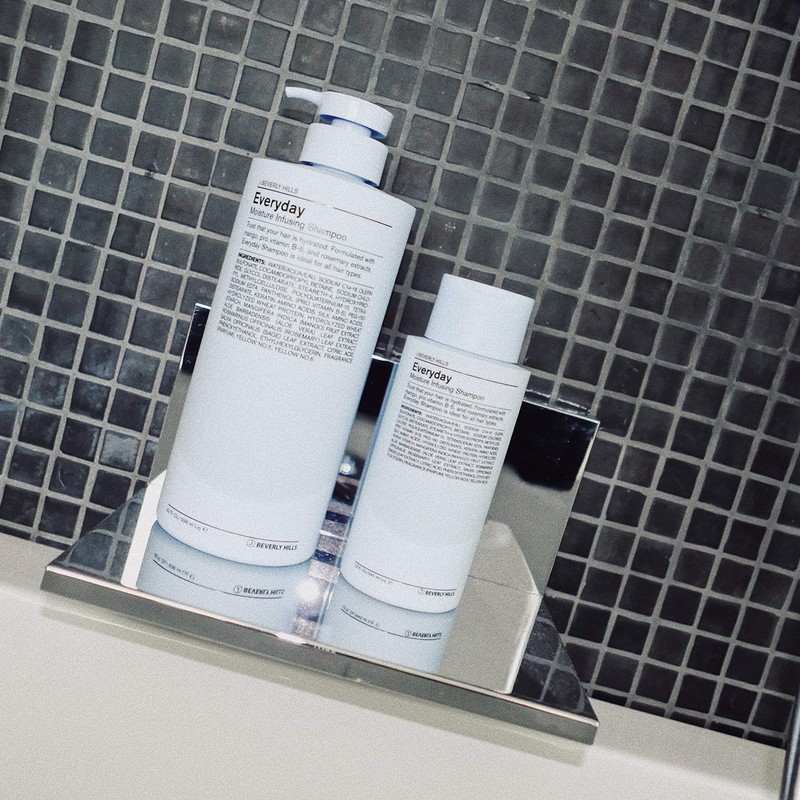 J Beverly Hills Blue Everyday Moisturizing Shampoo with Eucalyptus Oil