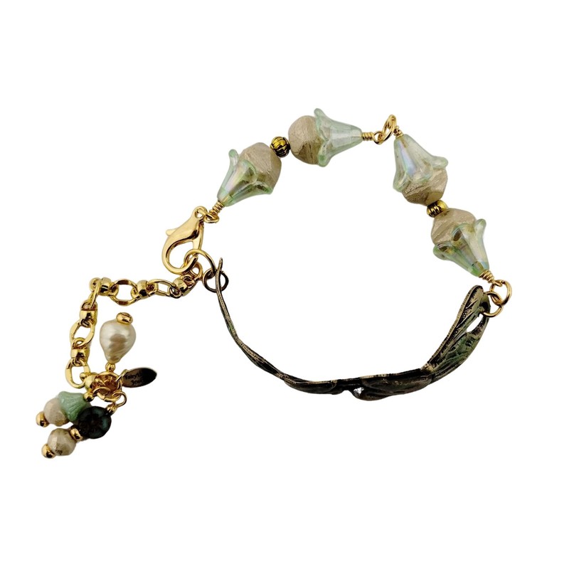 Handmade Mint Green Lily Flower Bracelet with Cream Beads