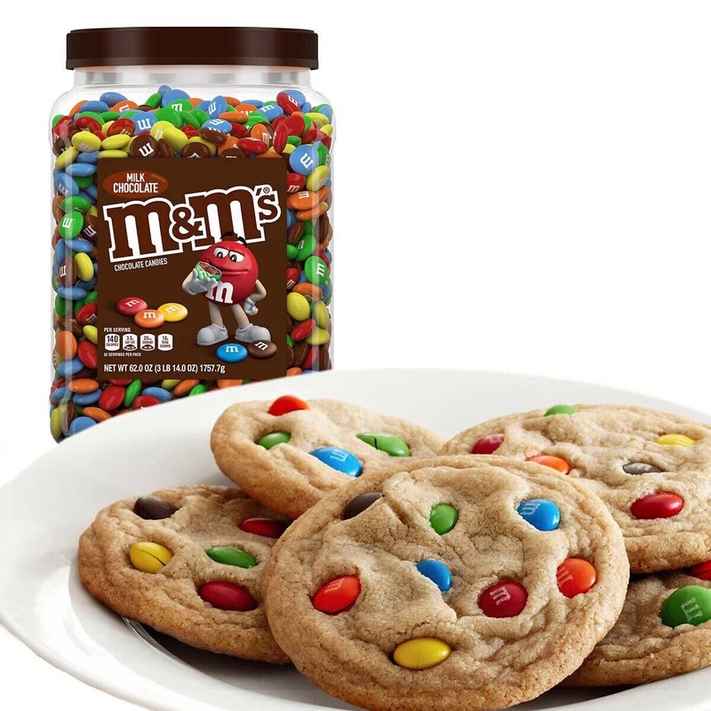 M&M'S Milk Chocolate Candy Bulk Jar (62 oz.) - Colorful