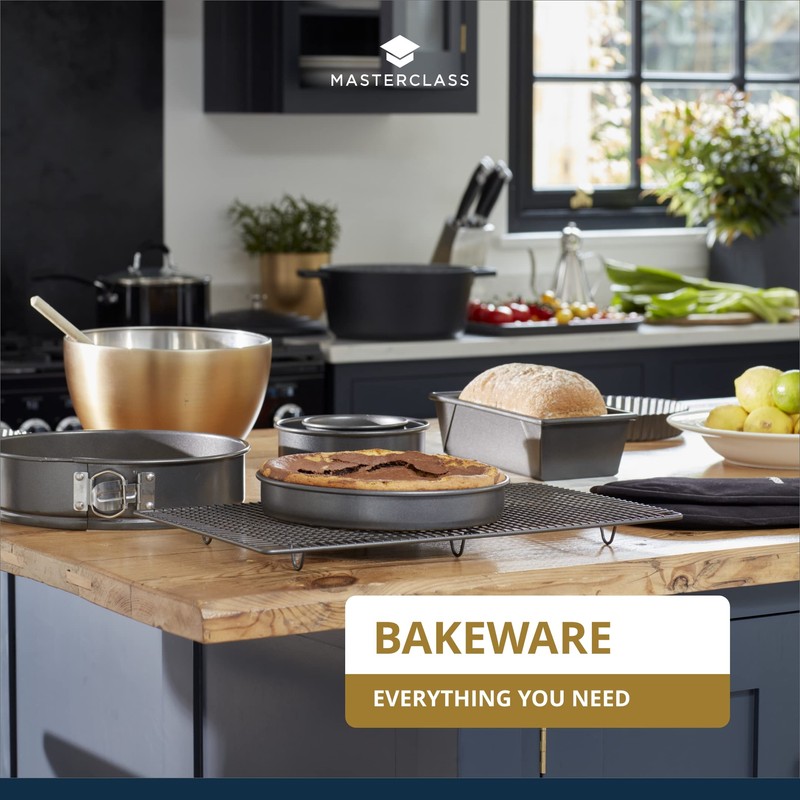 MasterClass Non-Stick Loose Tart and Quiche Tin, Fluted Carbon Steel,