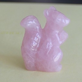 HLbshi - Figura de ardilla de vidrio tallada a mano, estatua de animal para tallar, computadora de oficina, decoración del hogar, piedra de bolsillo, 1.6 pulgadas (cuarzo rosa)