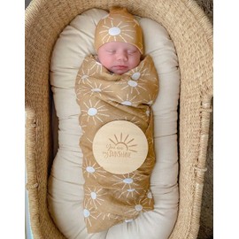 Miaoberry 100% Organic Sunshine Baby Muslin Swaddle Blankets for Boy or Girl with Hat and Wooden Hello World Newborn Sign, Gender Neutral Newborn Photography Outfits, Unisex Birth Announcement Sign