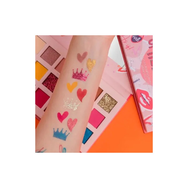 Paleta De 18 Sombras Mate Y Satinadas Queen Hearts, Lure