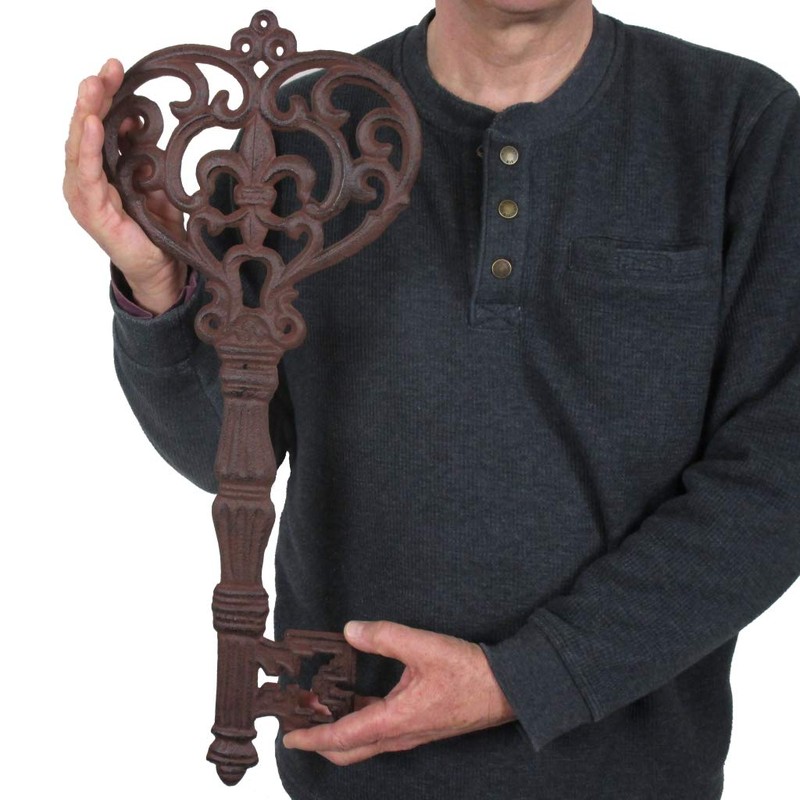 GSM Hugh Over Sized Cast Iron Skeleton Key Wall Decor