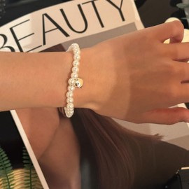 Yaozeio Pearl Bead Bracelet for 10 Year Olds, White, Adjustable, Female, 10th Birthday Gift for Daughter, Niece, Sister, Best Friend