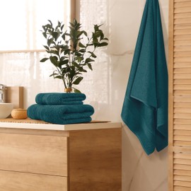 Belizzi Home Ultra Soft 3 Pack Cotton Towel Set, Contains a Bath Towel 28x55 inch, a Hand Towel 16x24 inch & a Wash Coth 12x12 inch, Ideal Everyday use, Compact & Lightweight - Teal
