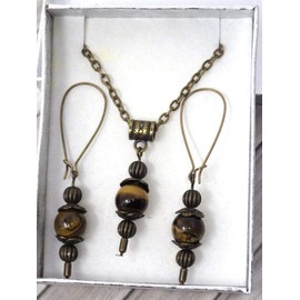 Vintage Style Ladies Necklace and Earring Jewelry Set in Brown Tiger Eye