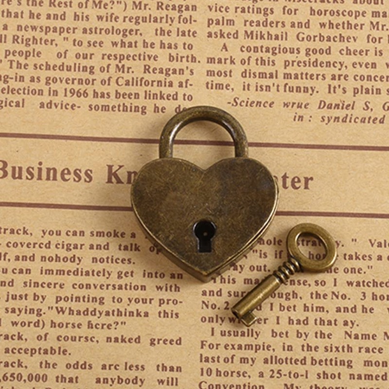 2PCS Heart Shaped Mini Lock Metal Locks with Keys for