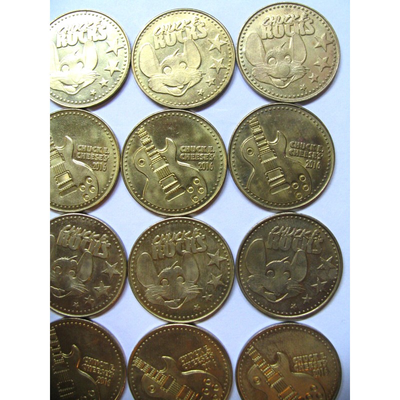 2016 CHUCK E CHEESE'S 1 x BRASS COIN TOKEN "CHUCK