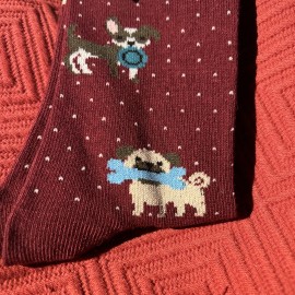 Unknown Dogs Burgundy Novelty Crew Socks 9-11 NWT