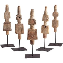 Cyan Design 08912 Small Rustic Totem Sculpture