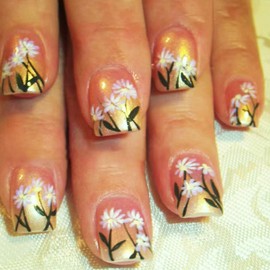 Summer Flower Gel Glue on Fingernails Daisy Press on Nails 24Pcs Black Leaves Short Square Fake Nails Glossy Gold French Tips Stick on Nail Acrylic Full Cover False Nail for Holiday Manicure Art