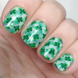 St. Patrick's Day Press on Nails Short Square SWEKKE Green Fake Nails False Nails with Designs Shamrock Full Cover Glossy Glue on Nails Stick on Nails Acrylic Nails for Women Girls 24 Pcs