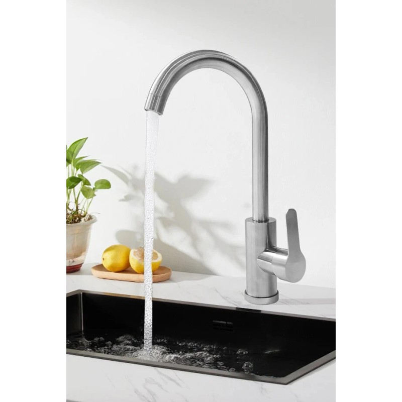 HarborFlow Stainless Kitchen Sink Faucet Brushed Nickel Single Handle Sprayer