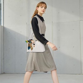 DORRISO Fashion Small Women Top Handle Bag Elegant Handbag with Classic Ribbon Tote Satchel Bags PU Leather Ladies Shoulder Bag for Date Shopping Casual Travel Daily Crossbody Bag White