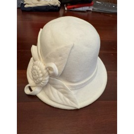 Unbranded New Pretty Beigh cloche hat women details