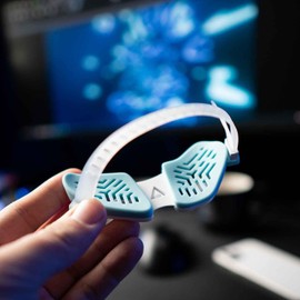 DELTAHUB Carpio G2.0 - Advanced Ergonomic Right-Handed Gaming Wrist Rest for Mouse - Superior Support for Serious Gamers - Anti-Fatigue, Smooth Glide (Large, Right, Blue)