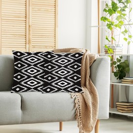 Swono Geometric Throw Pillow Cases, Navajo Style Trial Black White Zigzag Set of 2 Decorative Throw Pillow Cover, Square Pillow Cushion Case Home Decor for Sofa Couch Bed Car 18x18 Inches