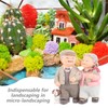 Veemoon Elderly Decorative Statue Resin Grandparents Statue Grandma Grandpa Statue