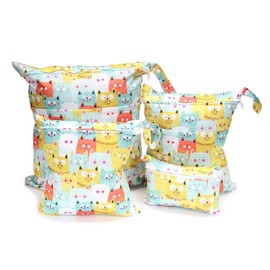 PTNKUIIY Cloth Nappies Wet Bags, 4 Pieces Changing Bag Wetbag with Zip Nappy Bag Baby Wet and Dry Changing Bag Washable Organiser Bag for Baby Toddler Travel Gym Zoo, Zpp