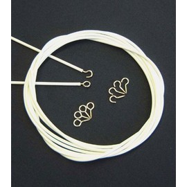 Net Curtain Wire. 4 Metre Length. Includes 6 Eyes 6 Hooks.