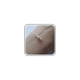 Inilbran Boho Pearl Bracelet 3 Beads Pearl Bracelet Gold Pearl Chain Bracelet Minimalist Hand Chain Bracelet Jewellery for Women and Girls