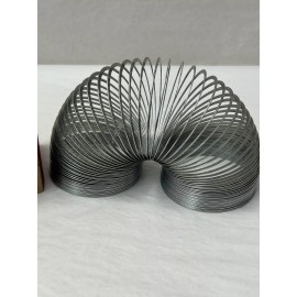Slinky New The Original Slinky Metal Walking Spring Kids Toy Made in USA  (SH2)
