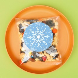 Big Dot of Happiness Blue Snowflakes Stickers and Clear Cookie Bags, Cellophane Treat Bags 4.25x7 Inches, Winter Holiday Party Favor Gifts for Candy or Baked Goods - 25 Count