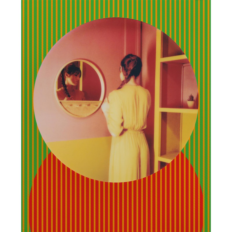 Polaroid Color I Type Film - Retinex Edition Round Frame