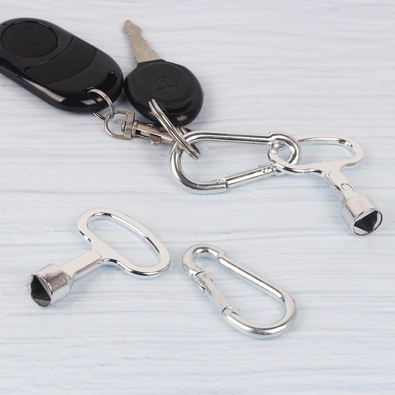Set of 4 triangular keys for bollards, tap keys, metal