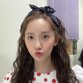 Headband for Women Polka Dot Headband Bow Knotted Wide Headbands for Women Face Wash Headband Hair Band Hoop No Teeth Bow Headbands Hair Headband Hair Accessories for Girls (Black, One size)