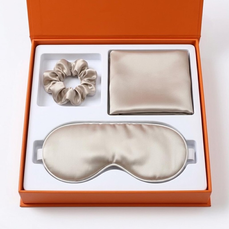 Vie Triomphe Mulberry Silk Sleep Set, Eye Mask and Pillowcase